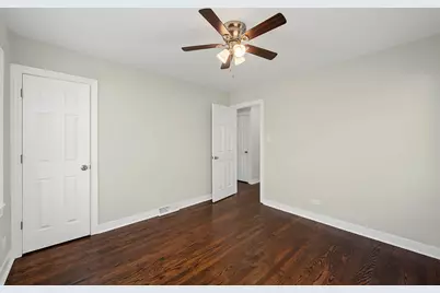 11325 S Avenue H, Chicago, IL 60617 - Photo 14
