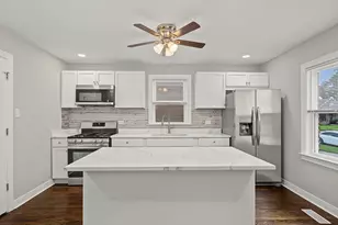 11325 S Avenue H, Chicago, IL 60617 - Photo 4