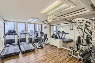 100 E Walton St, Chicago, IL 60611 - Photo 16