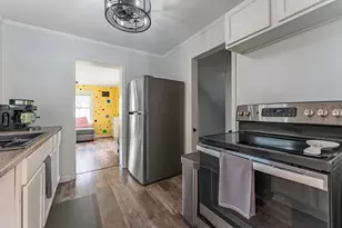 744 Manchester Ave, Westchester, IL 60154 - Photo 10