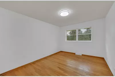 10718 S Neenah Avenue, Worth, IL 60482 - Photo 18