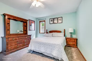 125 N Pleasant Rd, Lake Zurich, IL 60047 - Photo 18