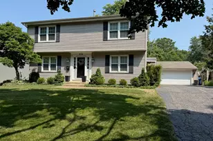 216 S 15th St, Saint Charles, IL 60174 - Photo 2