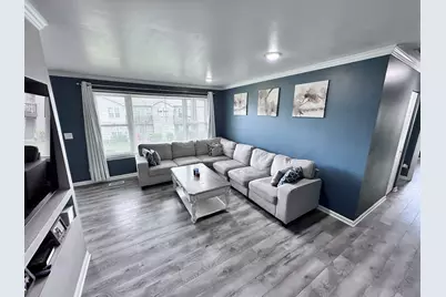 1011 Sommerset Court #A, Elgin, IL 60120 - Photo 2
