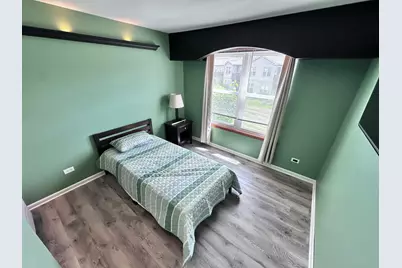 1011 Sommerset Court #A, Elgin, IL 60120 - Photo 4