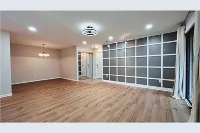 566 Somerset Lane #7, Crystal Lake, IL 60014 - Photo 2