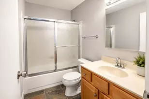 520 Biesterfield Rd, Elk Grove Village, IL 60007 - Photo 14