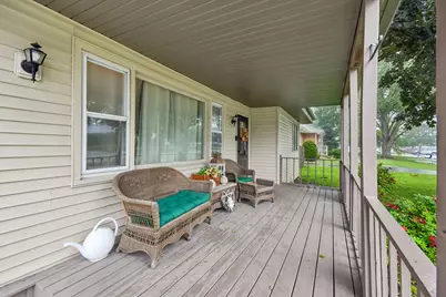 607 Wallace Avenue, Morris, IL 60450 - Photo 2