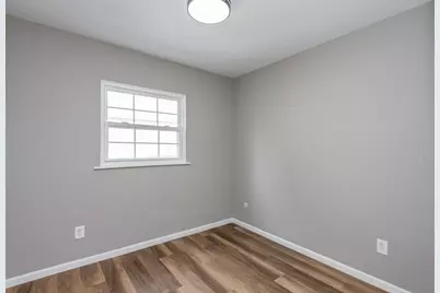 1915 Joppa Avenue, Zion, IL 60099 - Photo 14