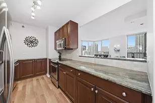 400 N LaSalle St, Chicago, IL 60654 - Photo 8