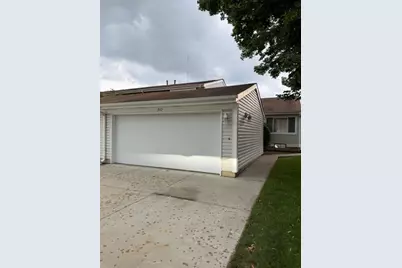 337 E Roland Drive, Glendale Heights, IL 60139 - Photo 2