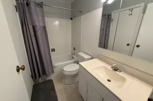 337 E Roland Dr, Glendale Heights, IL 60139 - Photo 12