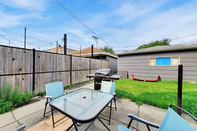 2206 N Kostner Avenue #B, Chicago, IL 60639 - Photo 22