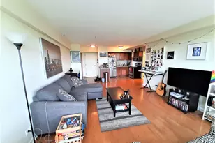 4180 N Marine Dr, Chicago, IL 60613 - Photo 2