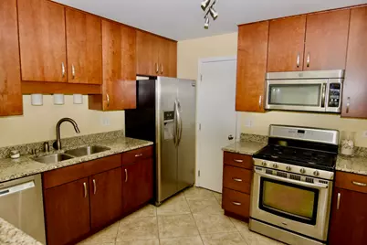 1047 Auburn Lane #1047, Buffalo Grove, IL 60089 - Photo 6