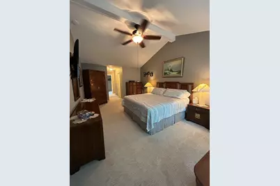 211 Village Drive, Mount Prospect, IL 60056 - Photo 10