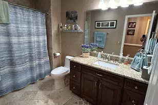 211 Village Dr, Mount Prospect, IL 60056 - Photo 14