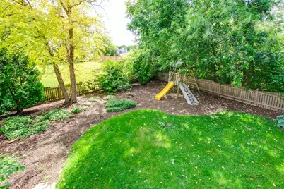 7510 Clarewood Lane, Gurnee, IL 60031 - Photo 32