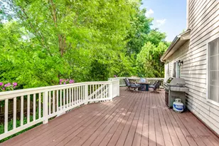 7510 Clarewood Ln, Gurnee, IL 60031 - Photo 30