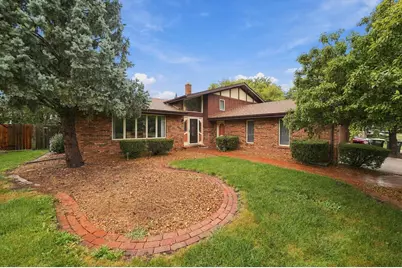 17958 State Line Avenue, Lansing, IL 60438 - Photo 1