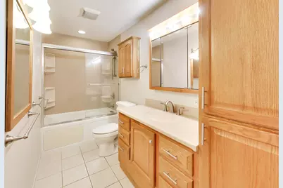4500 Sundance Court, Hoffman Estates, IL 60192 - Photo 14