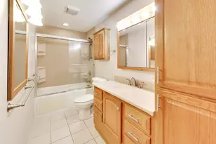 4500 Sundance Ct, Hoffman Estates, IL 60192 - Photo 14