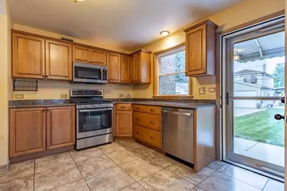 8024 S Christie Avenue, Lyons, IL 60534 - Photo 4
