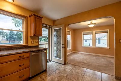 8024 S Christie Avenue, Lyons, IL 60534 - Photo 6