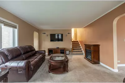 8024 S Christie Avenue, Lyons, IL 60534 - Photo 10