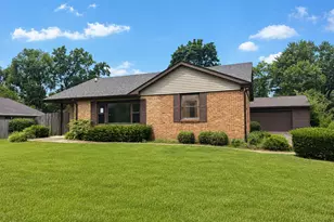 2130 Hawthorne Ln, Waukegan, IL 60087 - Photo 1
