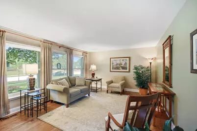 457 N Stark Drive, Palatine, IL 60074 - Photo 4