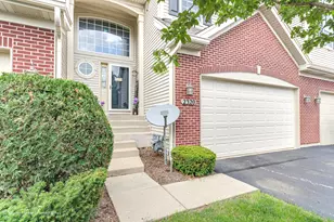 2320 Stonegate Rd, Algonquin, IL 60102 - Photo 1