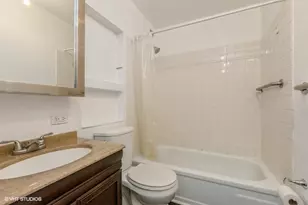 4343 N Clarendon Ave, Chicago, IL 60613 - Photo 10