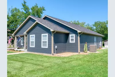 413 S Broadway, Orangeville, IL 62939 - Photo 2
