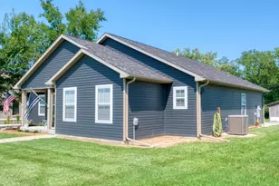 413 S Broadway, Orangeville, IL 62939 - Photo 2