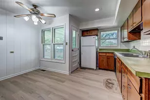 1480 Mayfield Ln, Hoffman Estates, IL 60169 - Photo 6