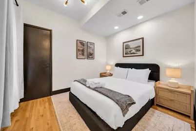 1481 W Erie Street #1R, Chicago, IL 60642 - Photo 10
