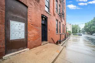 1481 W Erie St, Chicago, IL 60642 - Photo 16