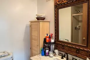 200 Brookside Ln, Willowbrook, IL 60527 - Photo 18