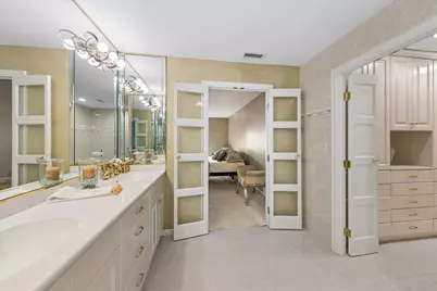 5 Oak Brook Club Drive #S304, Oak Brook, IL 60523 - Photo 18