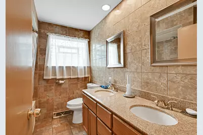380 Bensley Avenue, Calumet City, IL 60409 - Photo 6