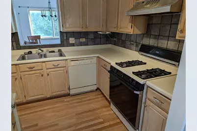 843 E Princeton Circle #843, Island Lake, IL 60042 - Photo 6
