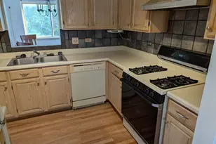 843 E Princeton Cir, Island Lake, IL 60042 - Photo 6