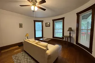 408 W Healey St, Champaign, IL 61820 - Photo 4