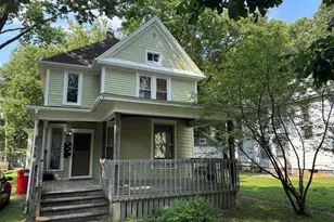 408 W Healey St, Champaign, IL 61820 - Photo 2