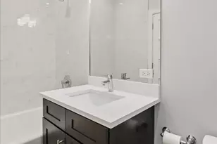 3340 N Lawndale Ave, Chicago, IL 60618 - Photo 20