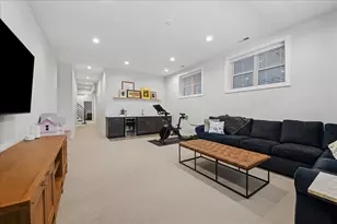 3340 N Lawndale Ave, Chicago, IL 60618 - Photo 16