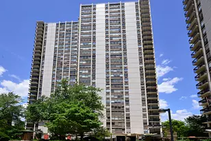 1460 N Sandburg Terrace, Chicago, IL 60610 - Photo 1