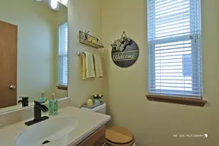 1014 Devon Dr, Antioch, IL 60002 - Photo 6