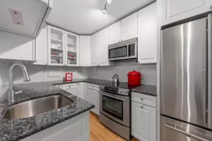 1550 N Lake Shore Dr, Chicago, IL 60610 - Photo 6